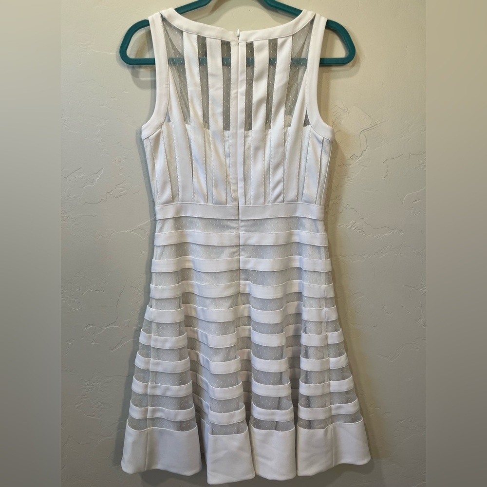 EUC White House Black Market White Fit and Flare dress - Picture 3 of 4